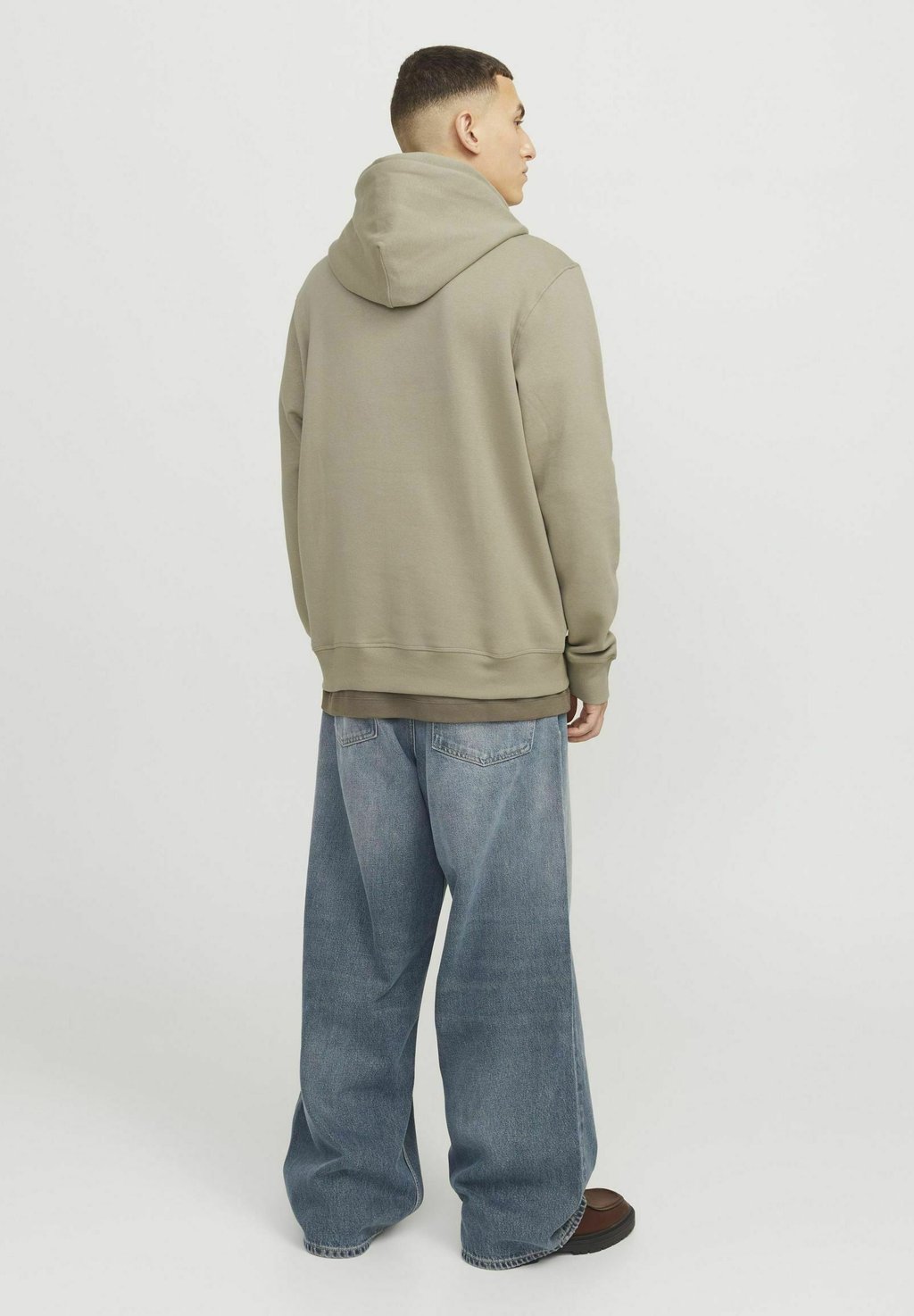 

Толстовка с капюшоном KAPUZENGEDRUCKT Jack & Jones, оливковый
