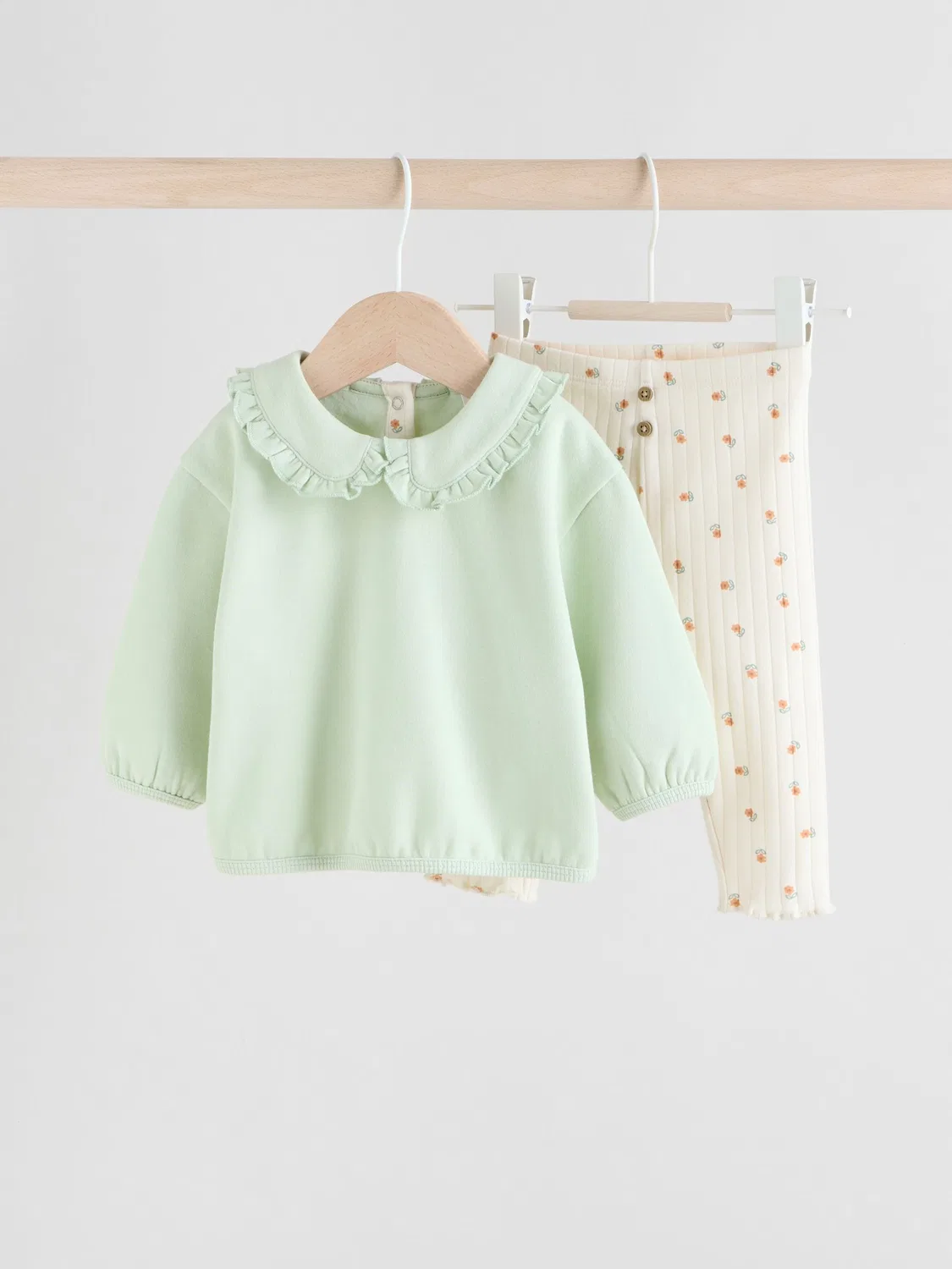 Комплект из свитера и леггинсов, с оборкой Next, Sage Green/ Cream Ditsy