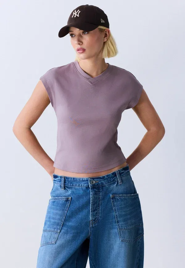 Футболка хлопковая Regular fit V-neck short sleeve interlock t-shirt Next, Purple, фиолетовый