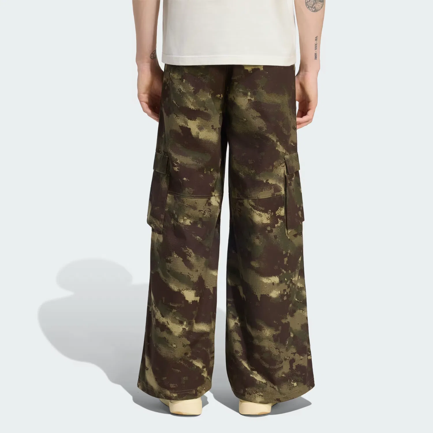 Мужские брюки с камуфляжным принтом Camo Pants Adidas Originals, оливковый — фото 3