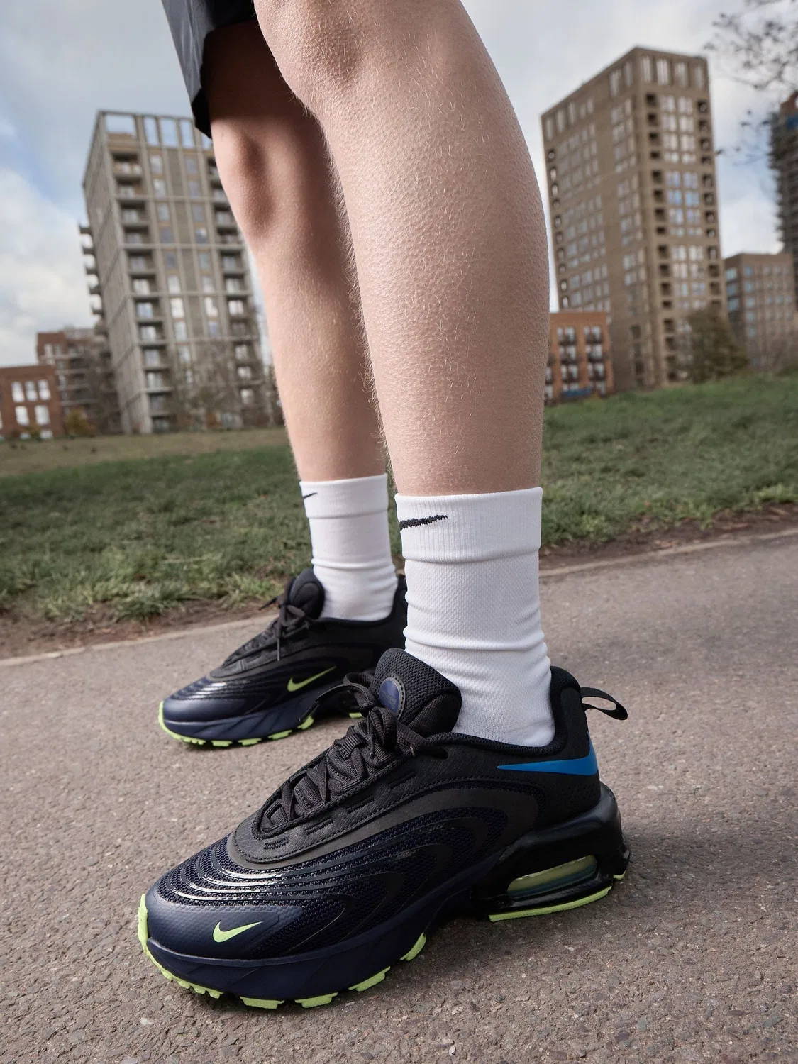 Кроссовки Nike Air Max Fire, черно-синие