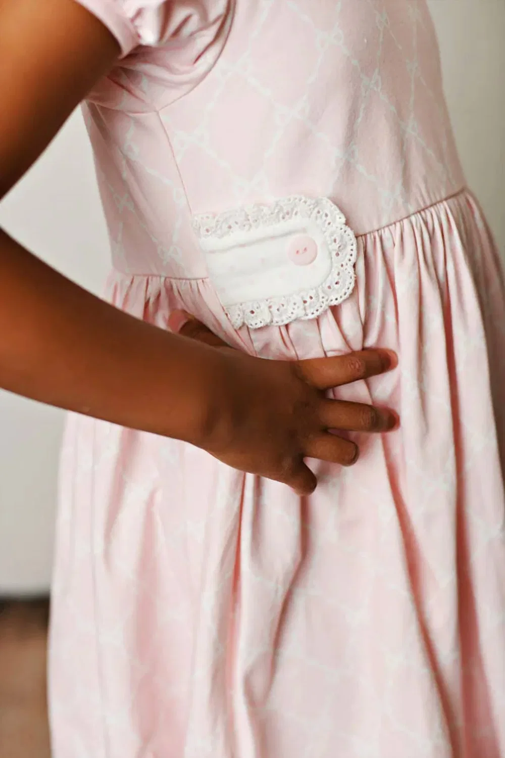 Детское платье для девочек с планкой Gwen Tab Swoon Baby Clothing, розовый — фото 3