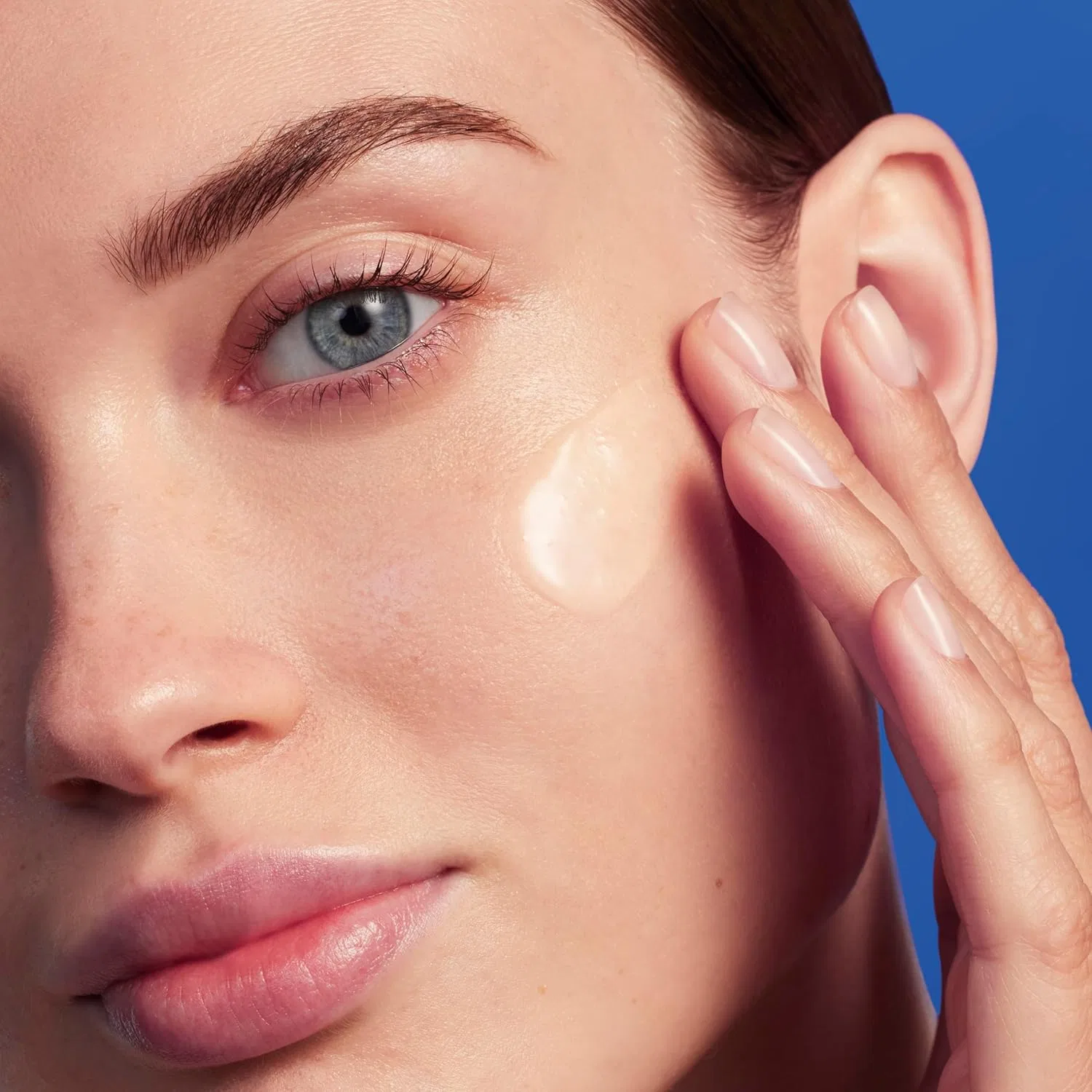 Гель для умывания Biotherm — Очищающий отшелушивающий гель Biosource Gelee — фото 4