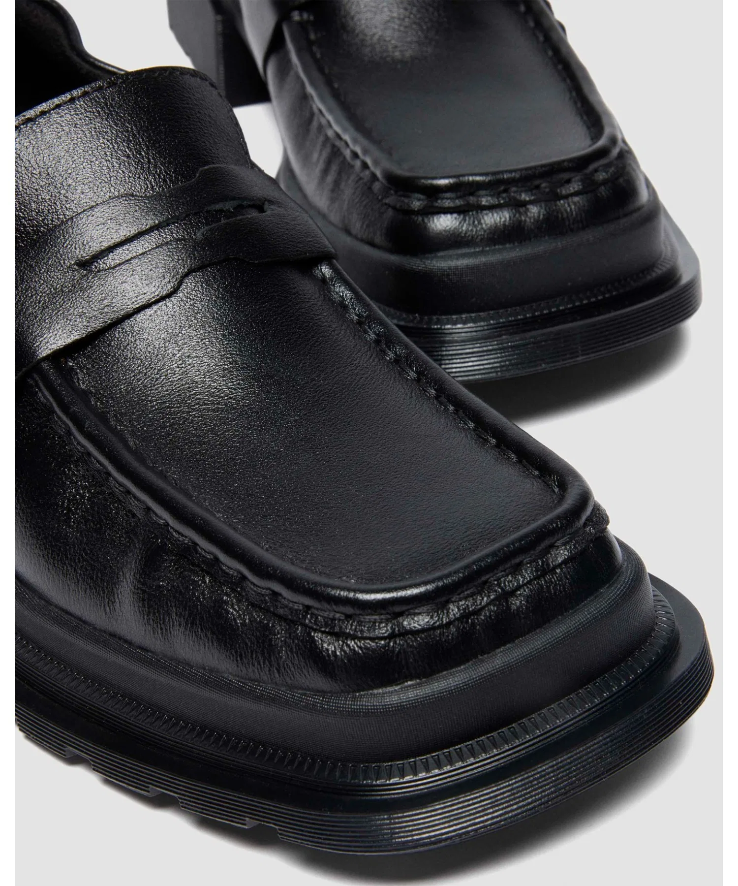 Унисекс лоферы Dr. Martens MAYBOLE из натуральной кожи чёрные — фото 4