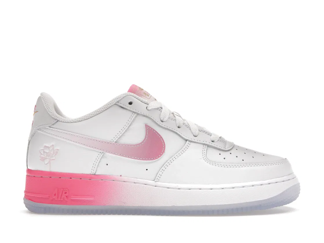 Детские кроссовки Lifestyle Nike Air Force 1 Low LV8 San Francisco Chinatown Lotus Flower, White/Lotus Pink-Yellow Gold-Blue Jay-Pink Foam-Black