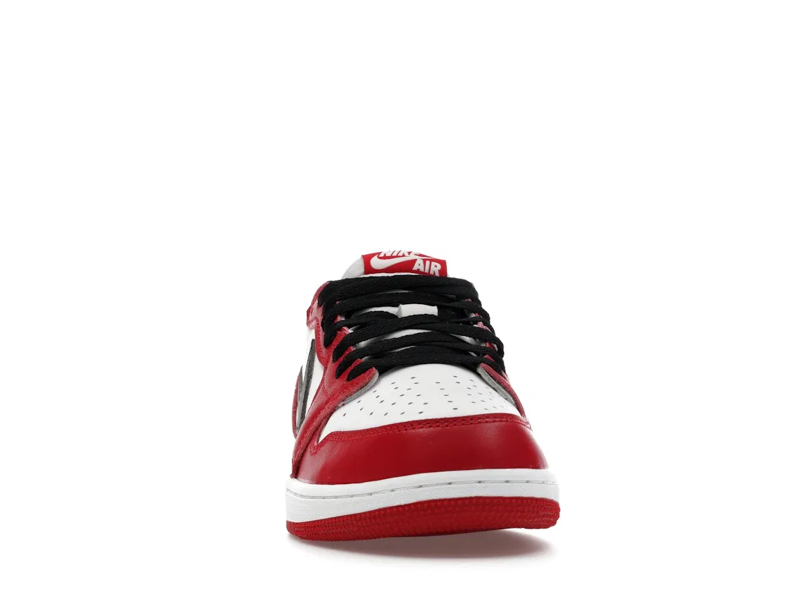 Детские кроссовки Lifestyle с классическим дизайном Jordan 1 Retro Low OG Jordan, Varsity Red/Black/Summit White — фото 2