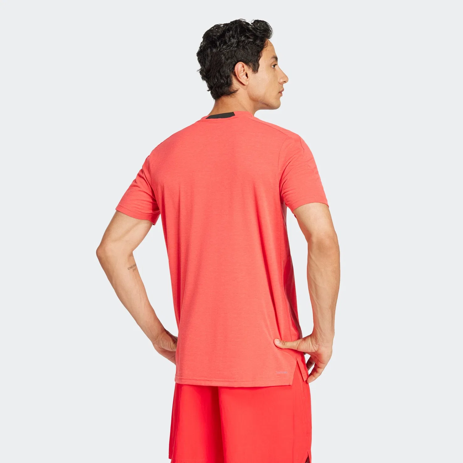 Мужская тренировочная футболка с тремя полосками Adidas Performance, Pure Ruby — фото 2