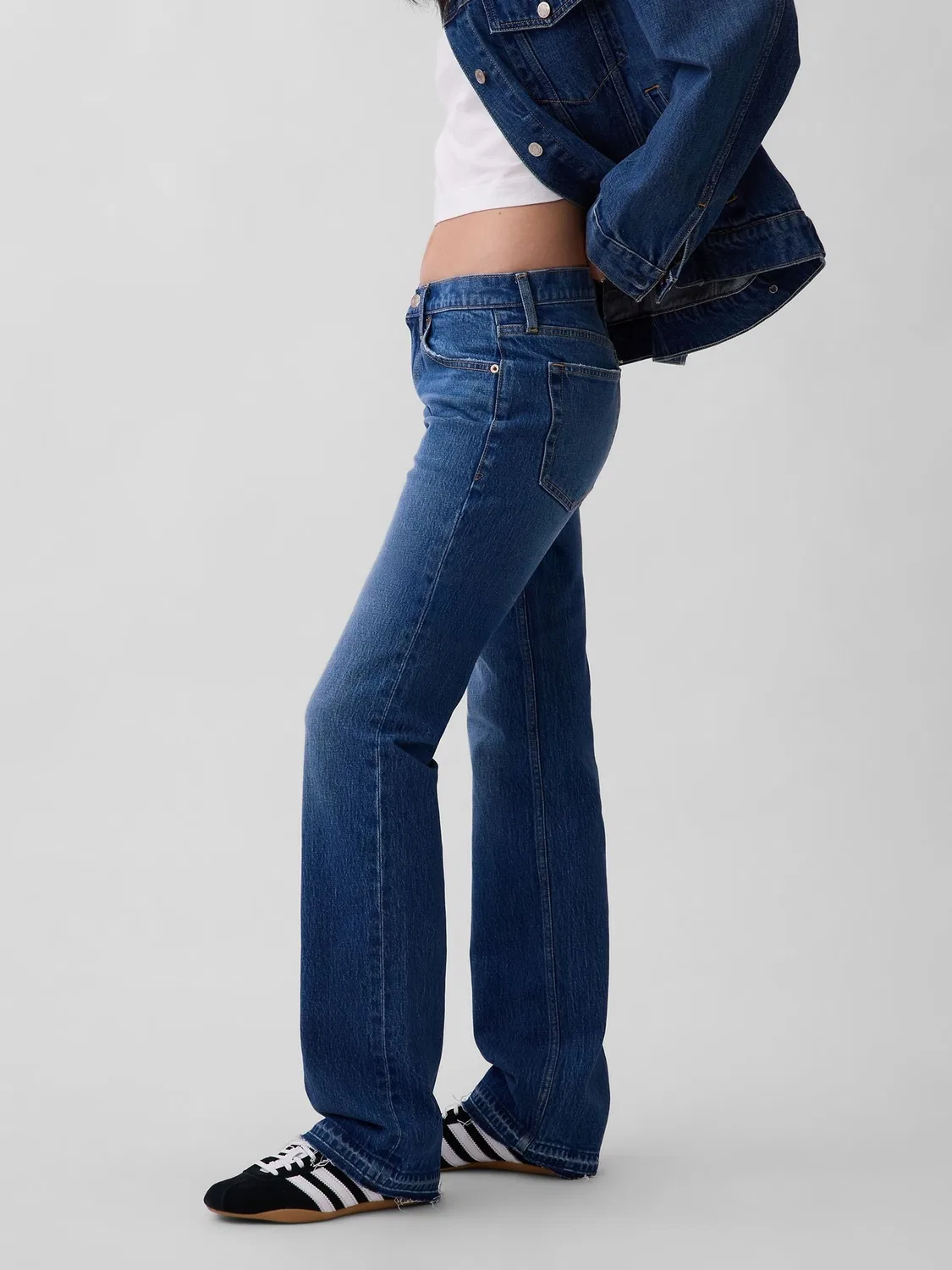 Джинсы прямые свободные Mid Rise Relaxed Straight Gap, Medium Wash — фото 3