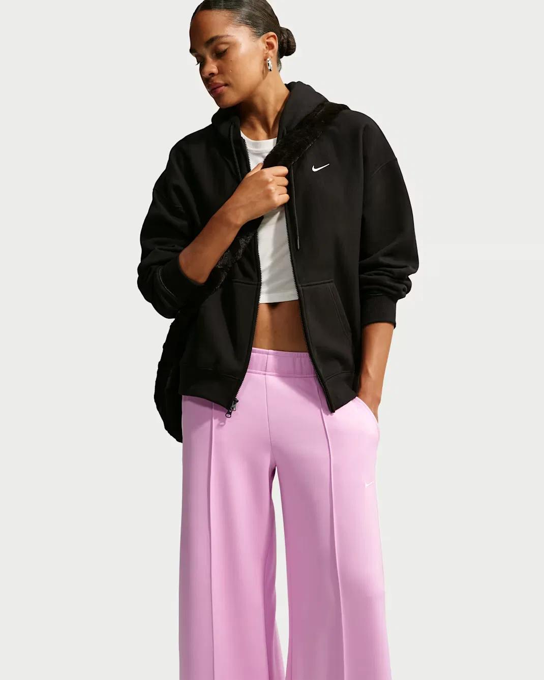 Женские спортивные брюки средней посадки с широкими штанинами Nike Sportswear, Pink Rise/Sail/Sail — фото 4