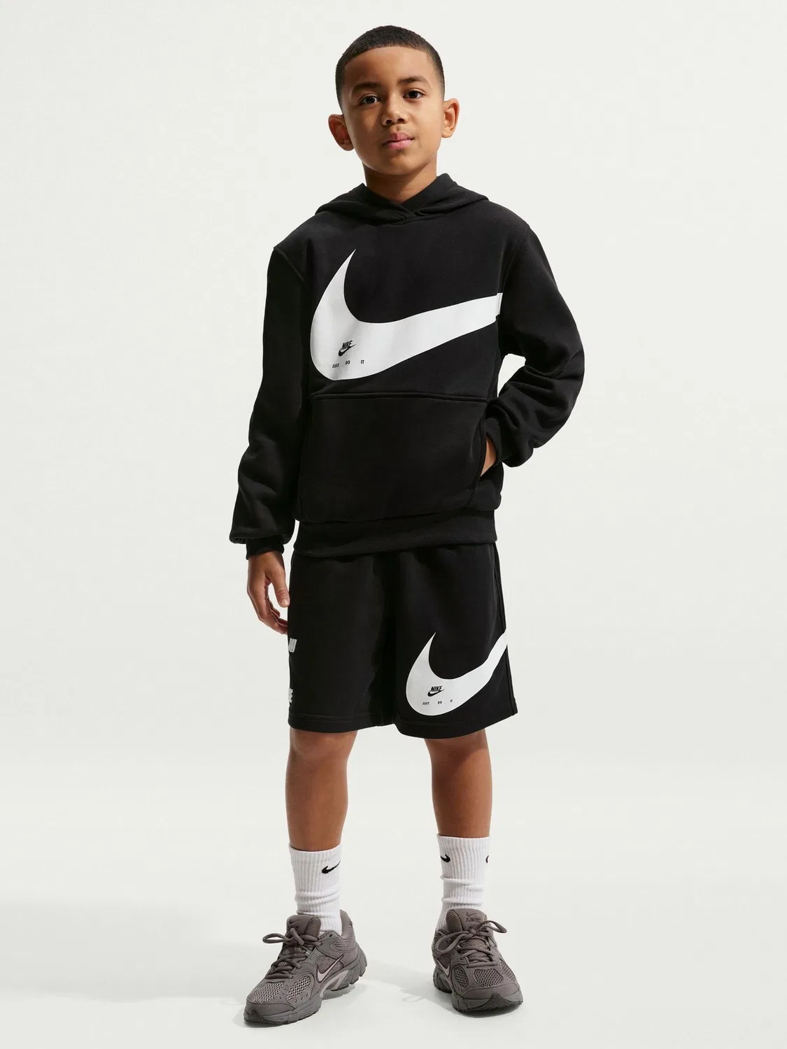 Шорты спортивные French Terry Nike, черно-белые