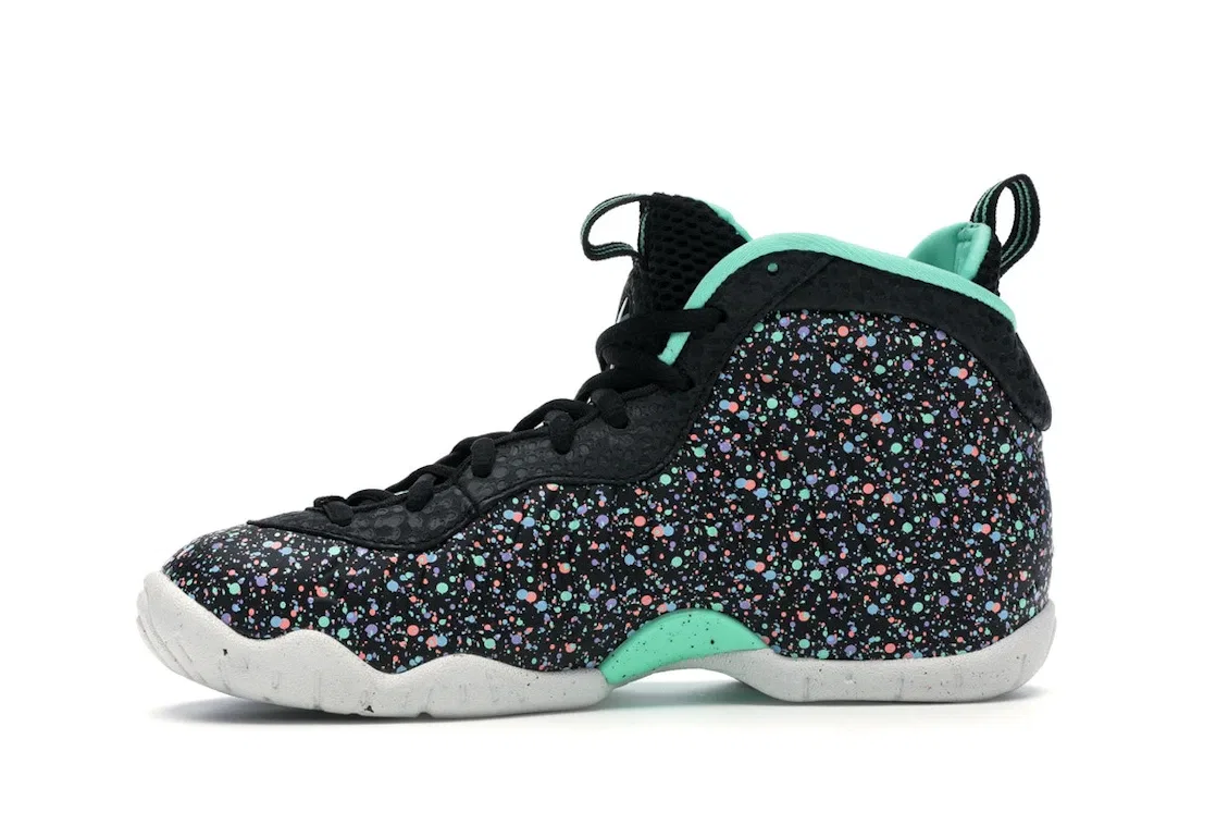 Детские кроссовки Lifestyle Nike Air Foamposite One Easter (2018) (GS), Black/Green Glow-Lagoon Pulse — фото 3