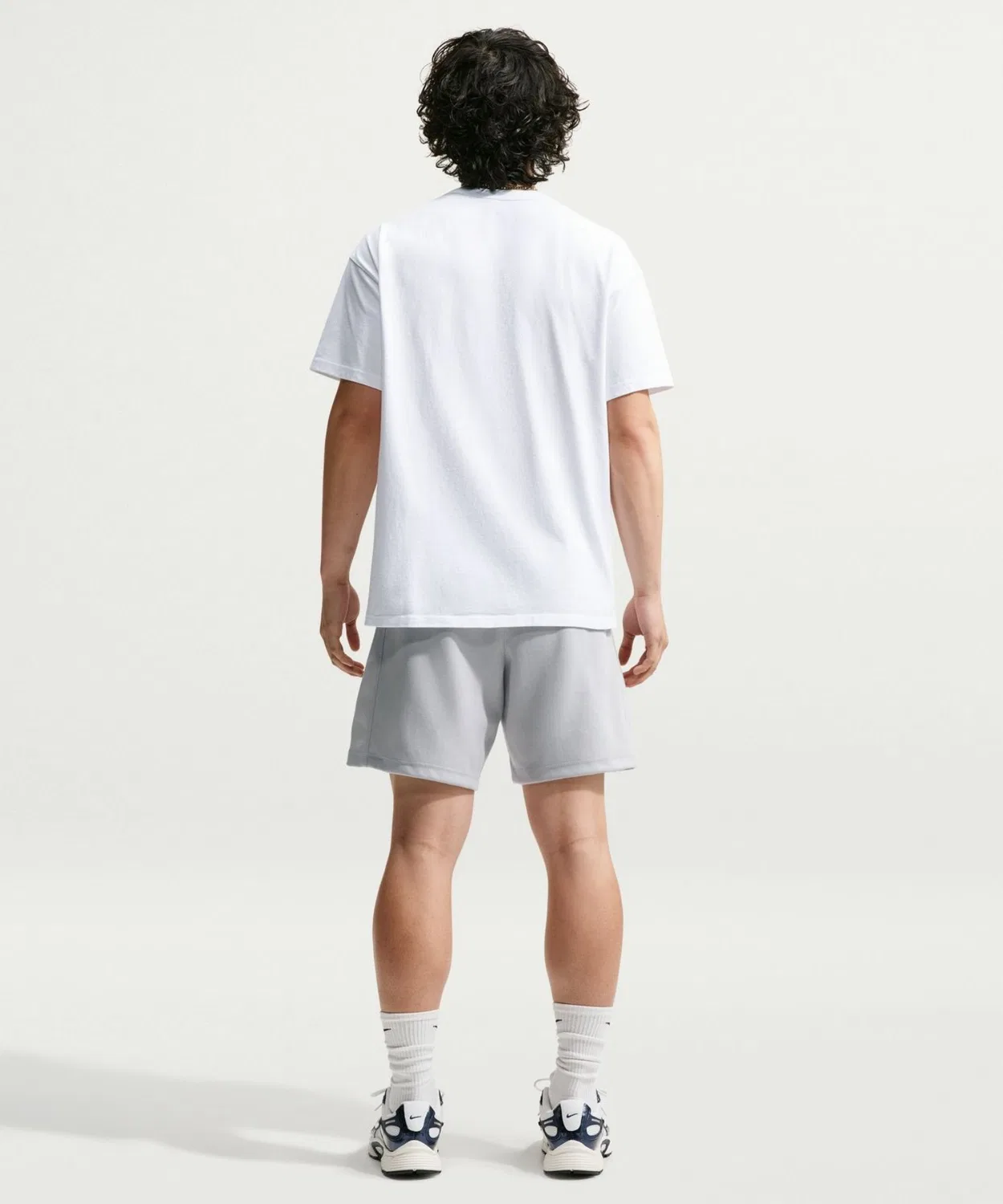 Мужские шорты-свитшот Nike Club Varsity Short, серый — фото 3