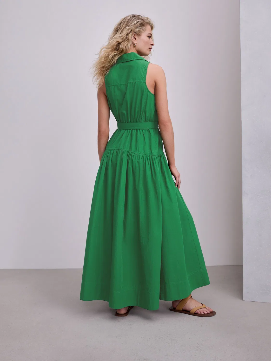 Платье-рубашка миди с поясом, Green Cotton Sleeveless Midi Belted Shirt Dress Next, зеленый — фото 4