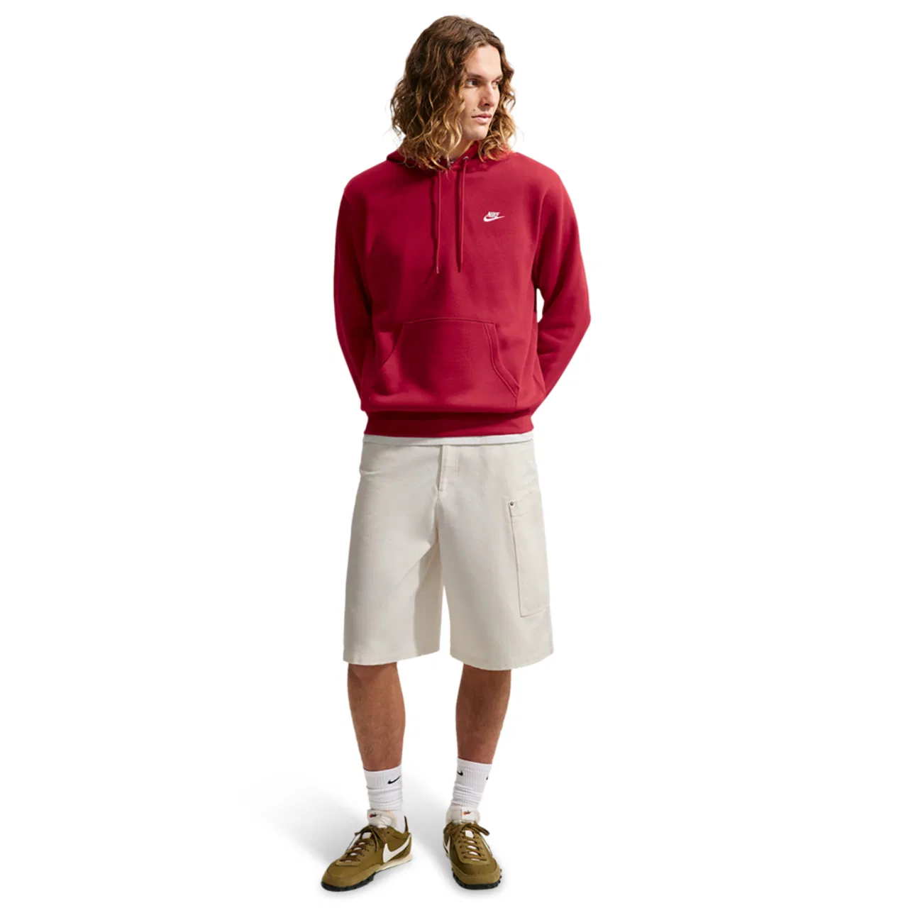 Мужское худи Nike Club Pullover, цвет Tough Red/Tough Red/White — фото 3