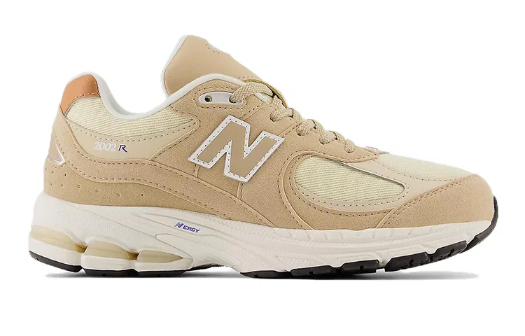 Детские кроссовки New Balance 2002R, Incense Sandstone — фото 3