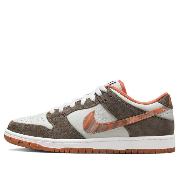 

Кроссовки x crushed dc sb dunk low Nike, белый