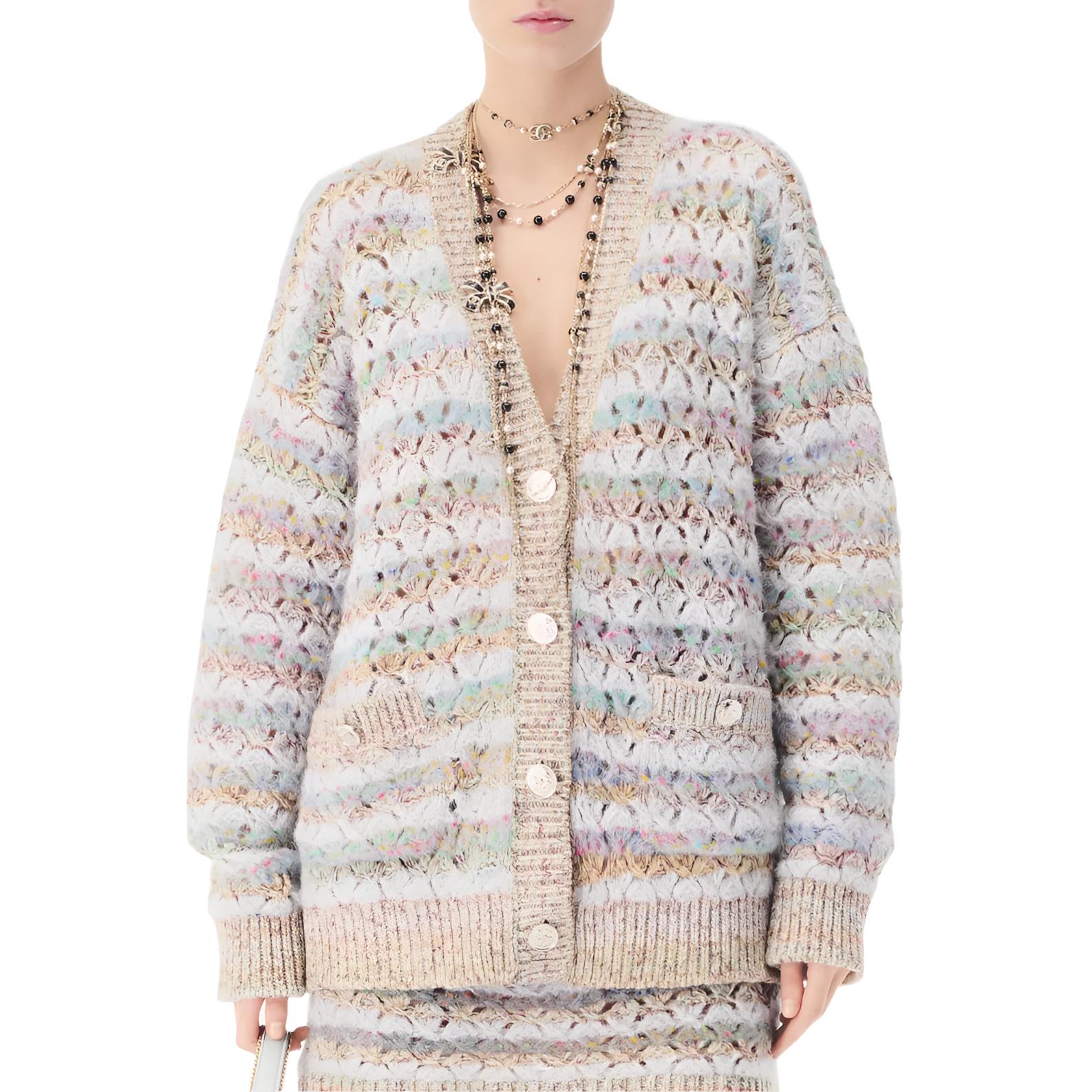 

Топ женский разноцветный CHANEL, мультиколор