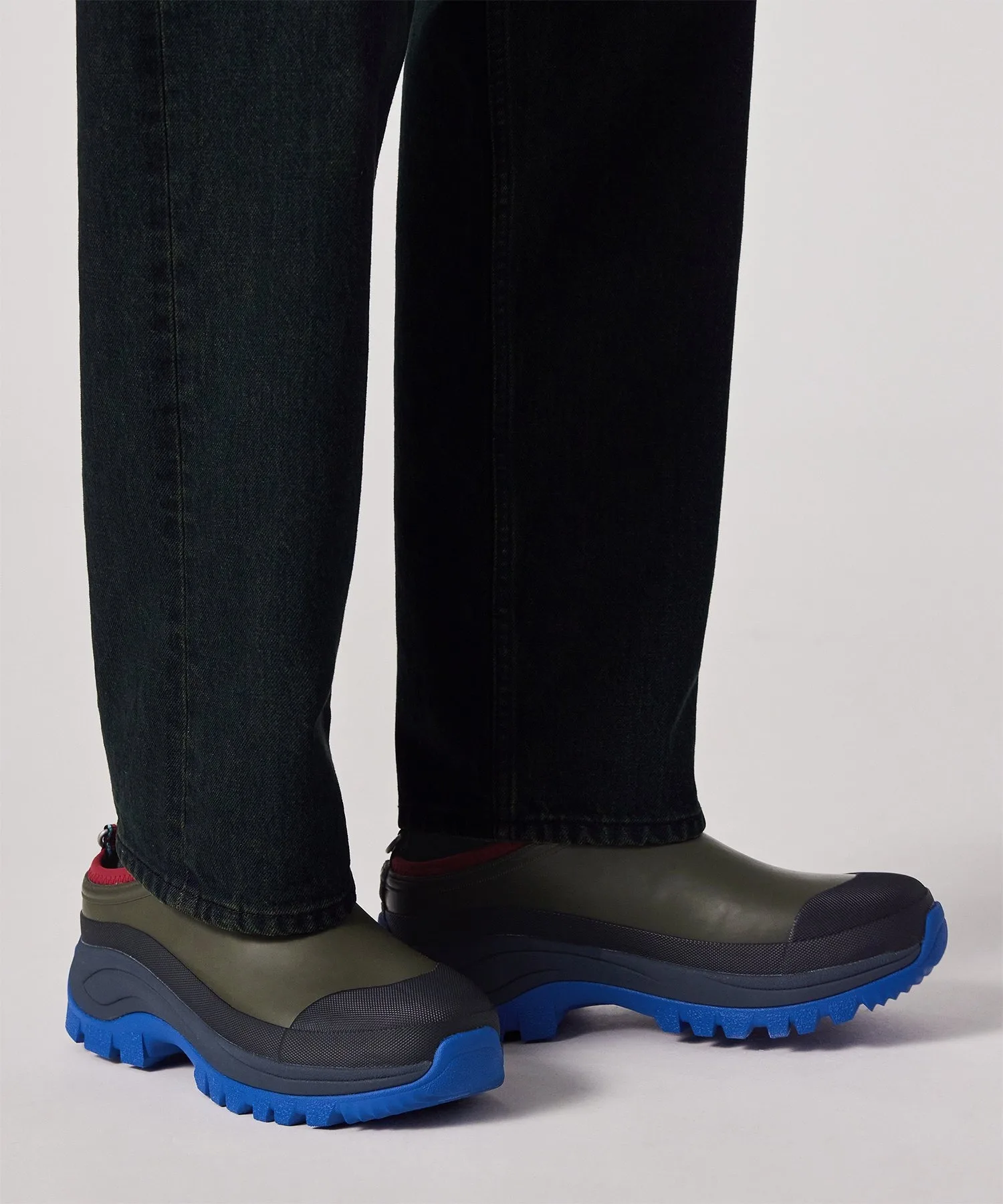 Мужские сандалии Paul Smith Loves Barbour Croc Sandal MRF0050 оливковые — фото 2