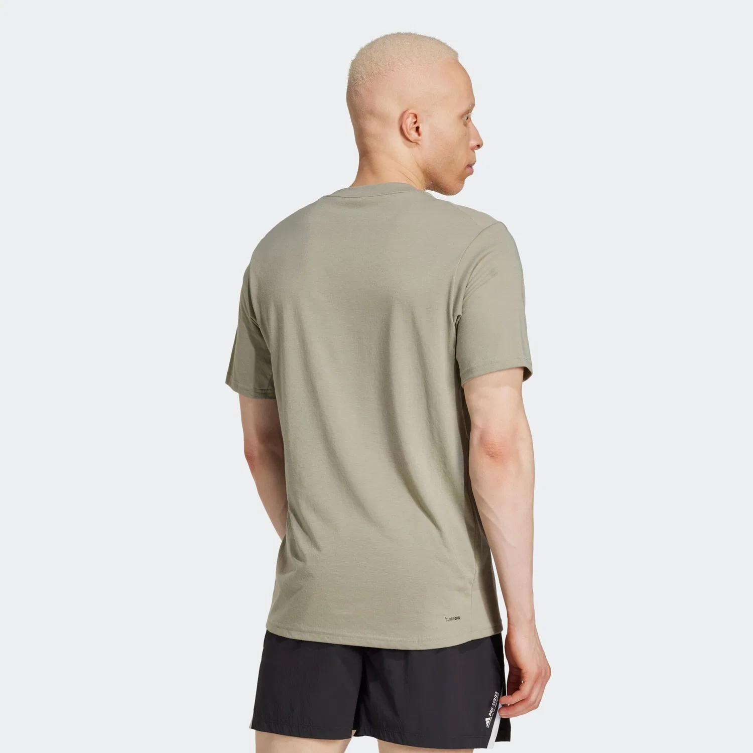 Мужская тренировочная футболка с камуфляжным принтом Adidas Performance, Silver Pebble — фото 2