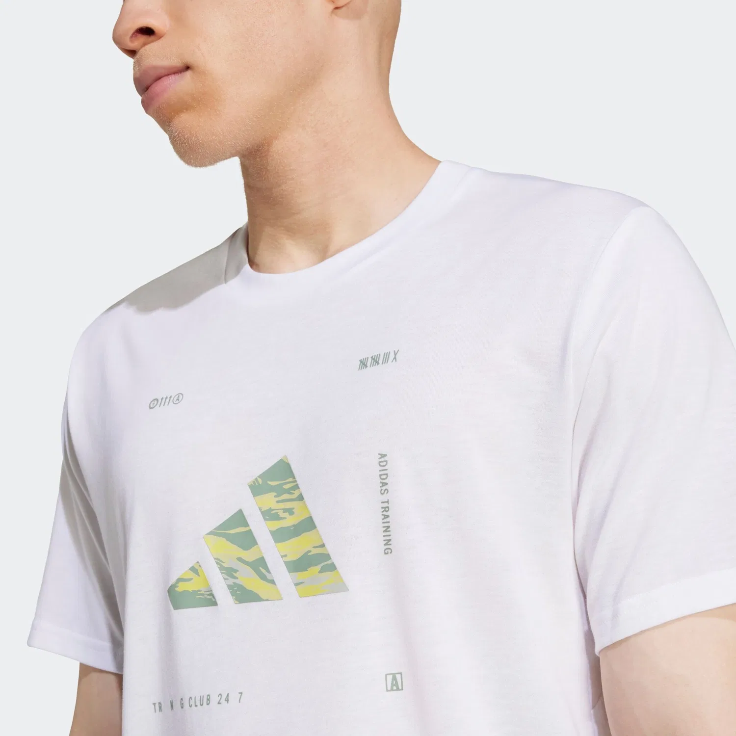 Мужская тренировочная футболка с камуфляжным принтом Adidas Performance, White — фото 3