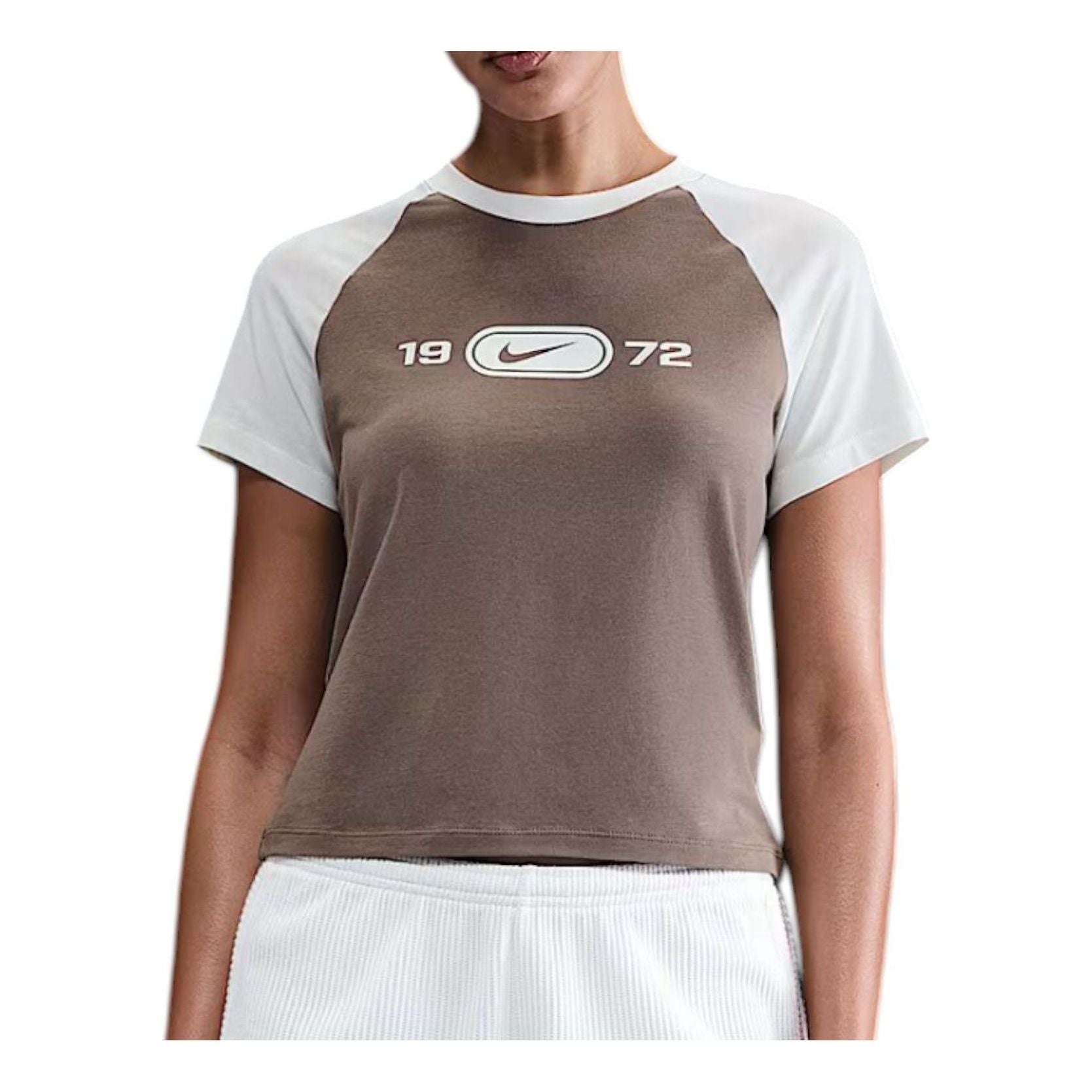 (WMNS) Футболка Nike Sportswear Chill Knit Slim Graphic T-Shirt 'Mink Brown'