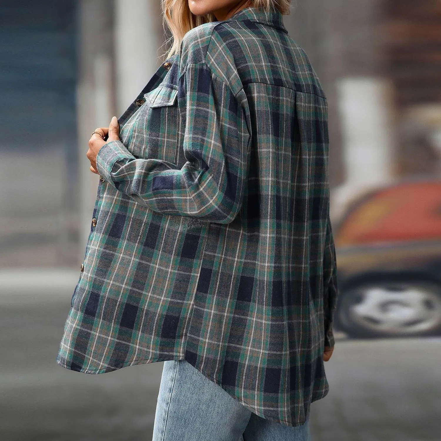 Женская рубашка-жакет с принтом в клетку, модель Plaid Flannel Shirts, Blu — фото 3