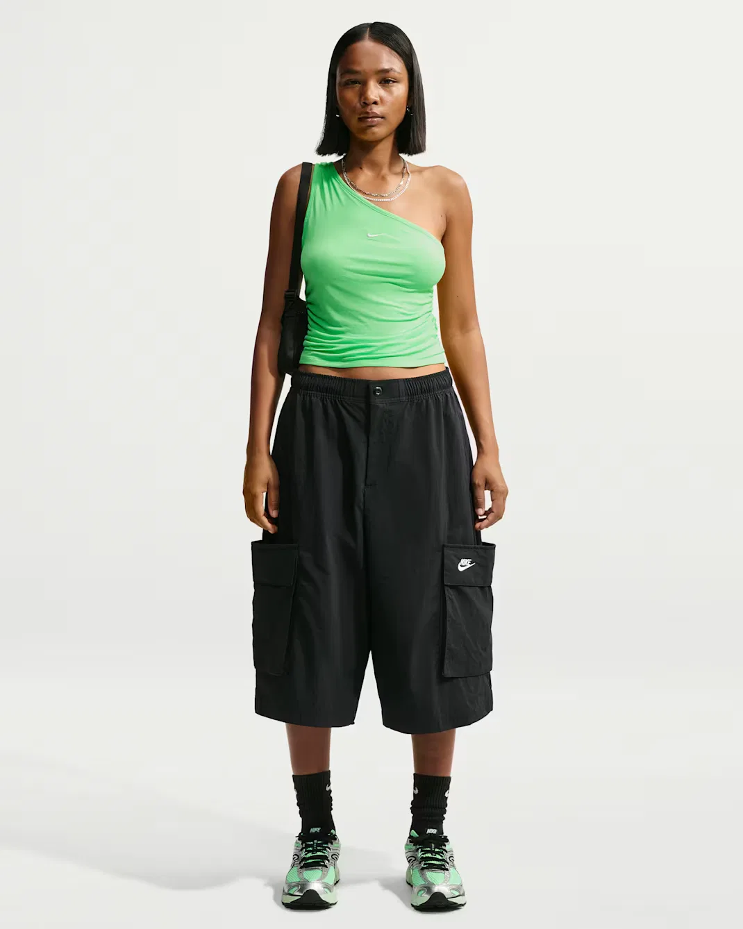 Женская облегающая майка на одно плечо Nike Sportswear, Illusion Green/Sail — фото 4