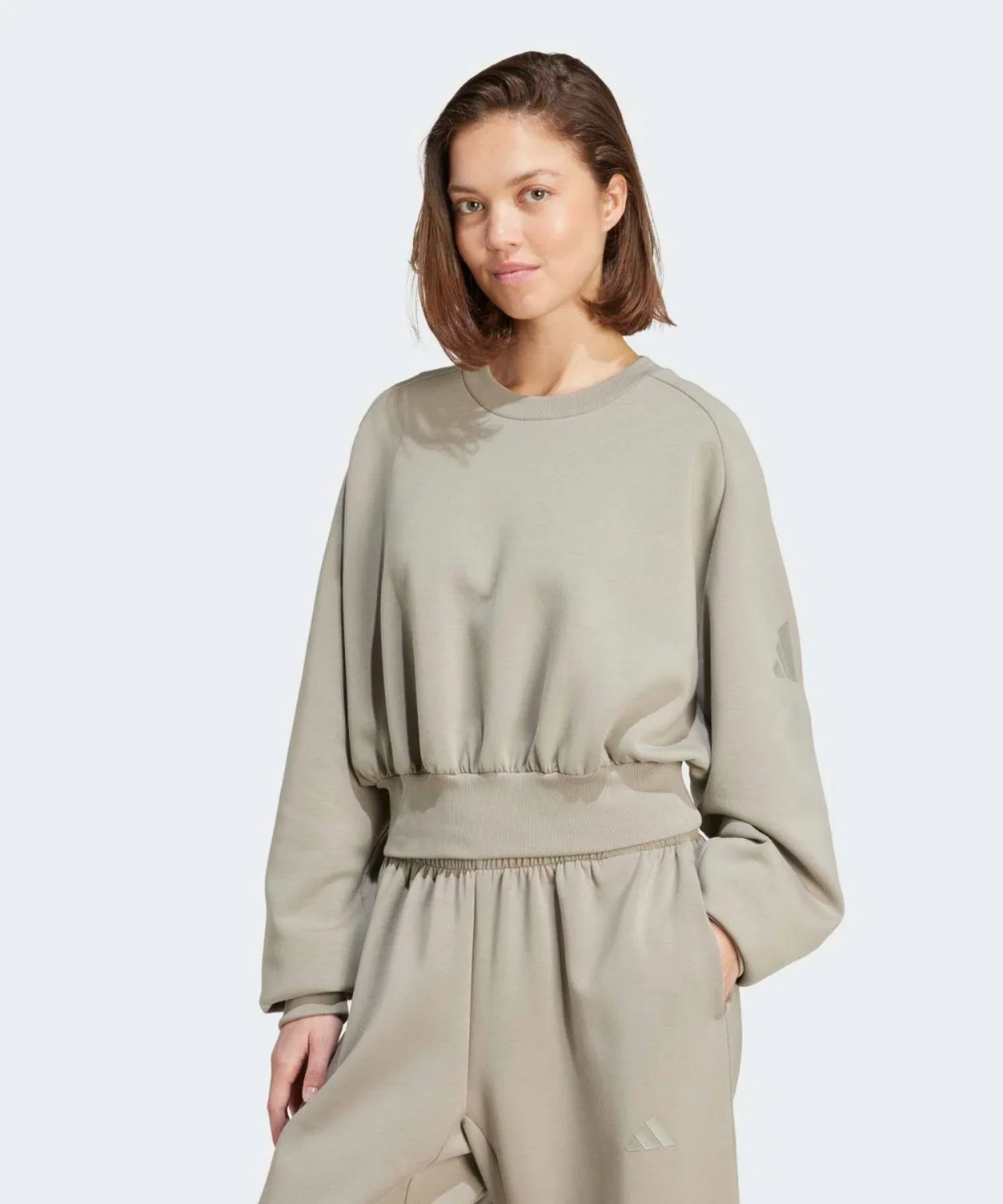 Женский свитшот свободного кроя с длинным рукавомAdidas, Khaki
