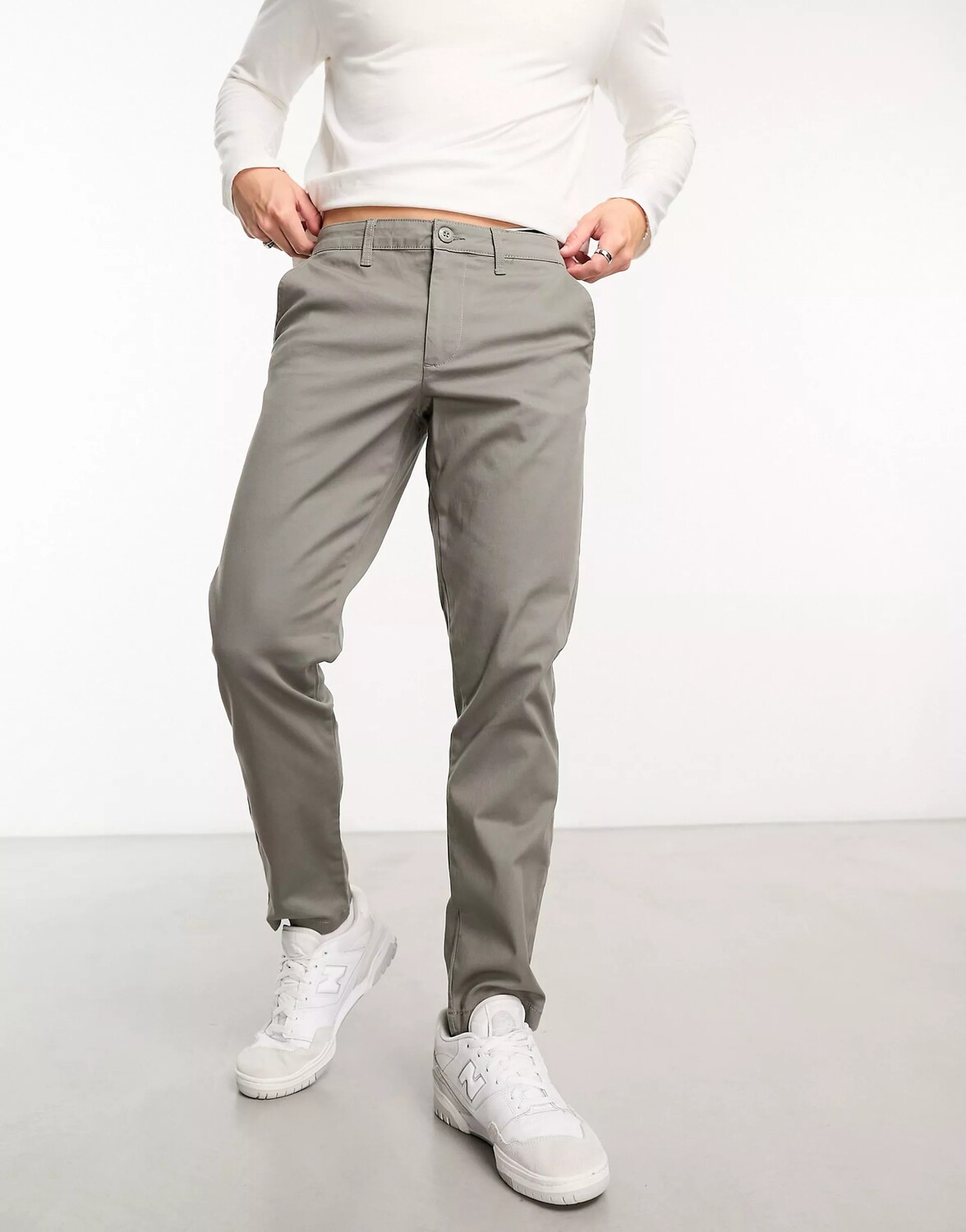 

Брюки Asos Design Tapered, серый