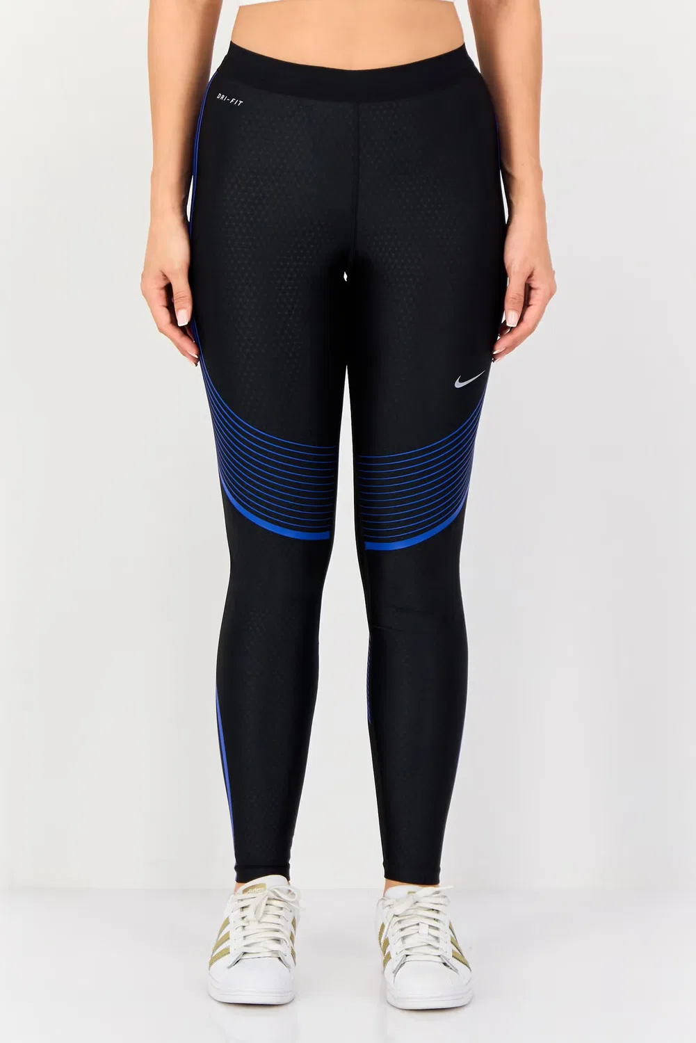 Леггинсы спортивные с технологией Dri-Fit Nike, черный