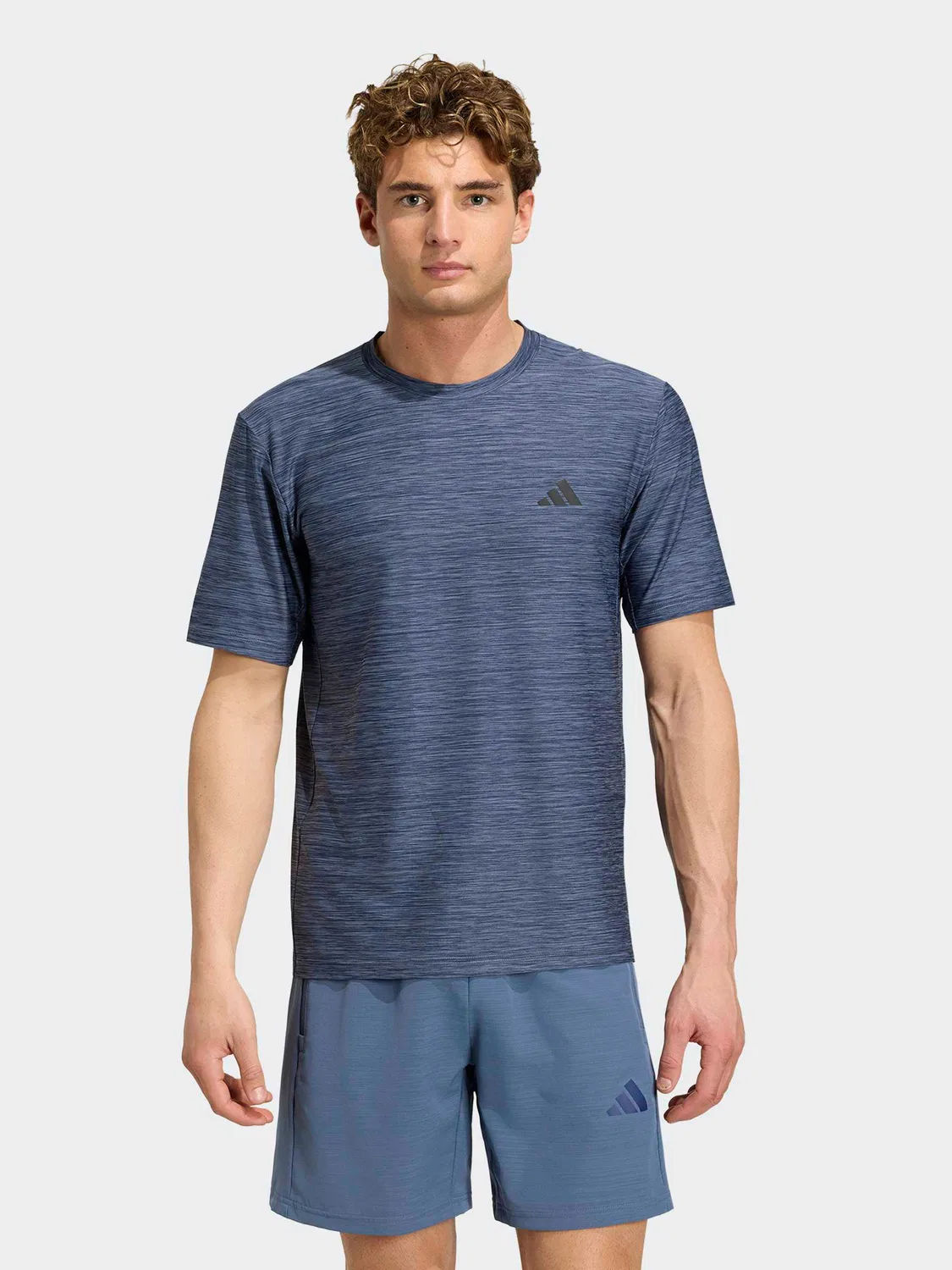 Футболка для тренировок adidas Workout Essentials Flex, угольный