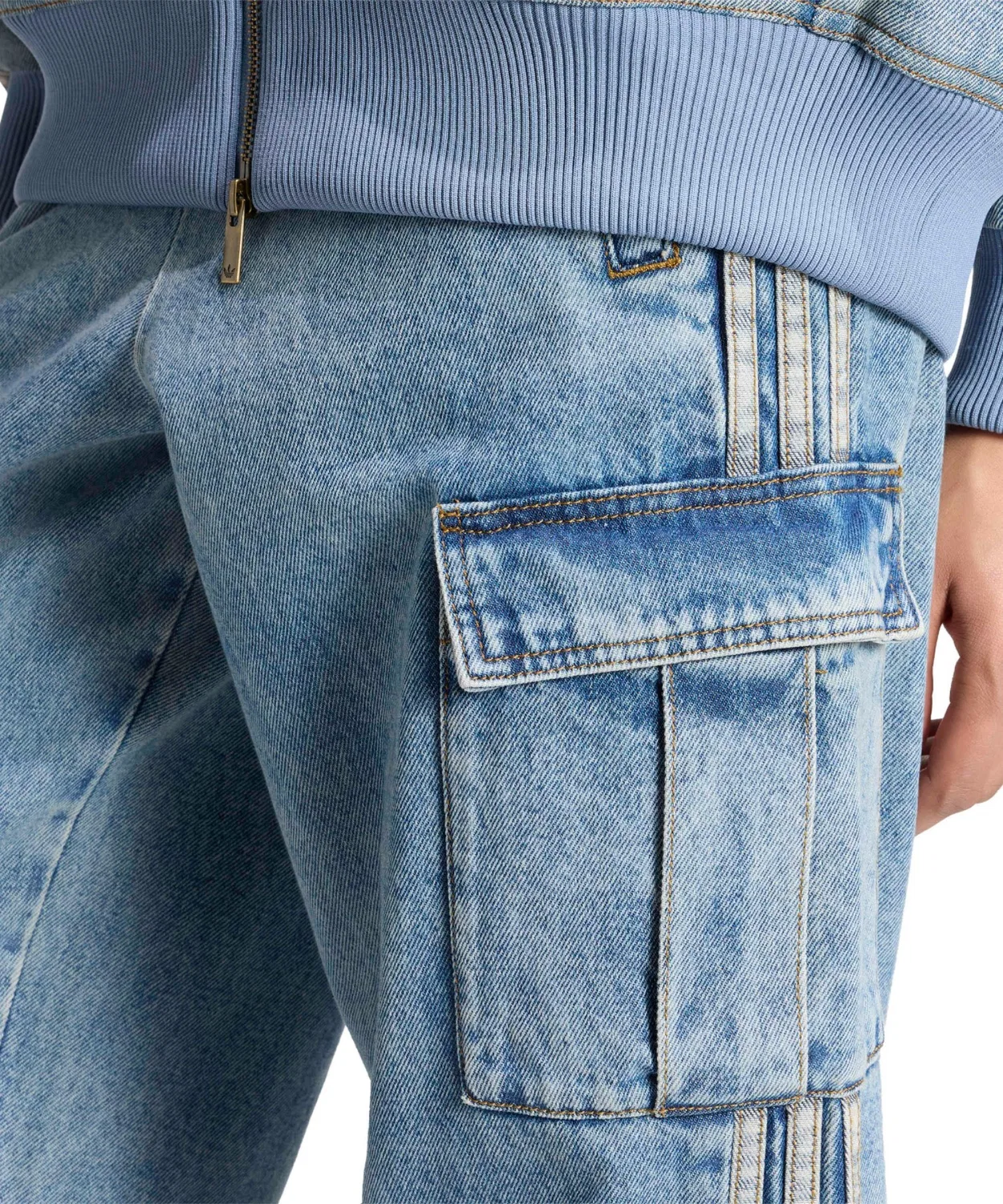 Женские джинсы с высокой посадкой 2-в-1 Adidas MID RISE 2-IN-1 DENIM PANTS, Light Indigo Blue — фото 4