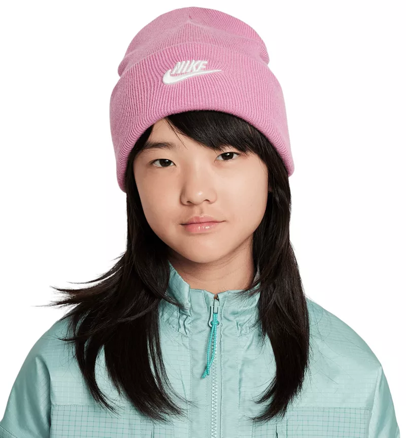 

Детская шапка Nike Peak Futura, цвет Magic Flamingo