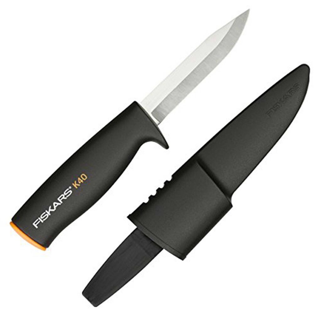 

Длина универсального ножа FISKARS: 225 мм