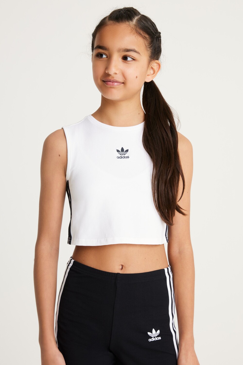 

Футболка без рукавов Adicolor короткого кроя Adidas Originals, белый