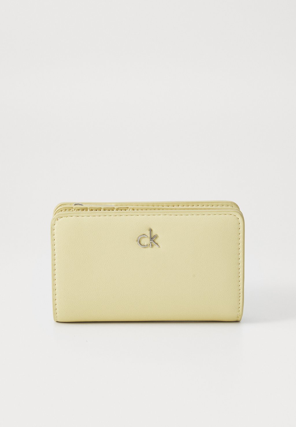 

Кошелек LOCK MEDIUM BIFOLD Calvin Klein, серый