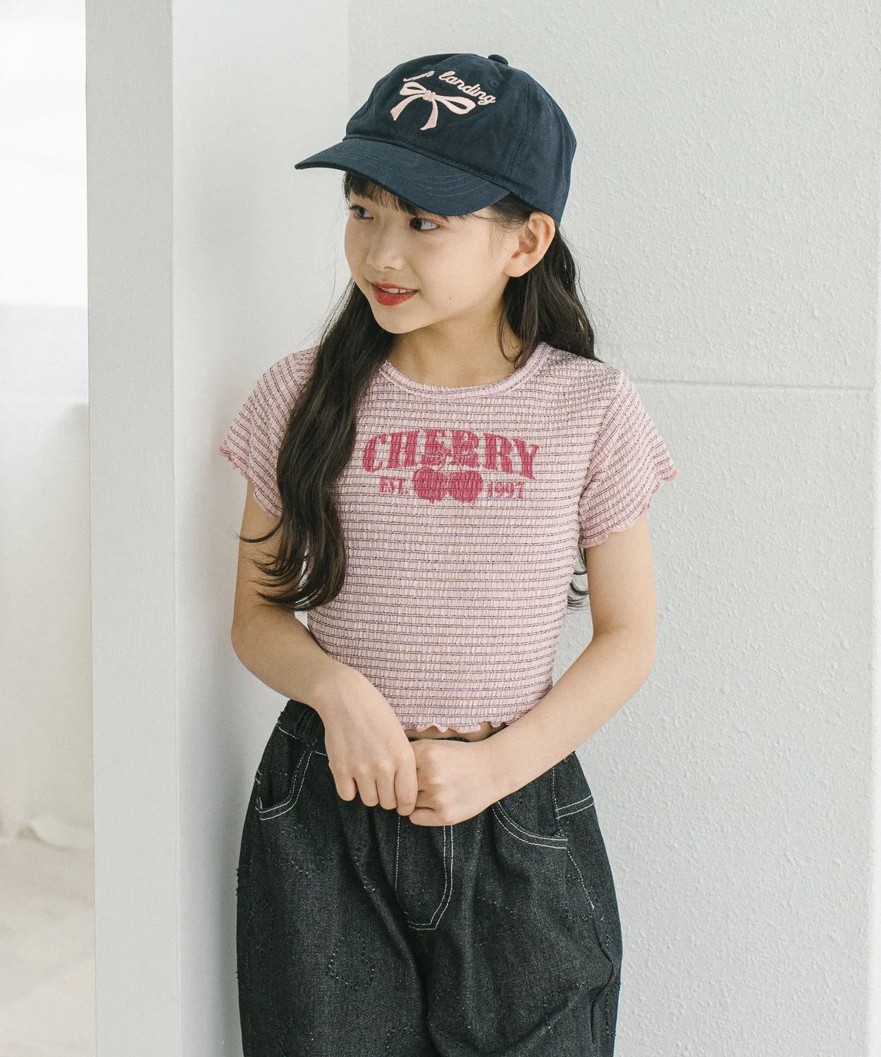 Детская футболка с принтом Cherry Logo Shrring Mini Top URBAN CHERRY, Белый — фото 4
