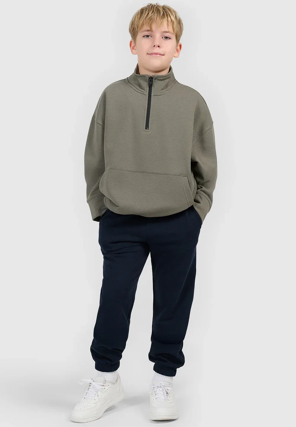 Spodnie dresowe joggery chłopięce - czarne 122 (6-7 лат) - спортивные штаны 4F, Navy