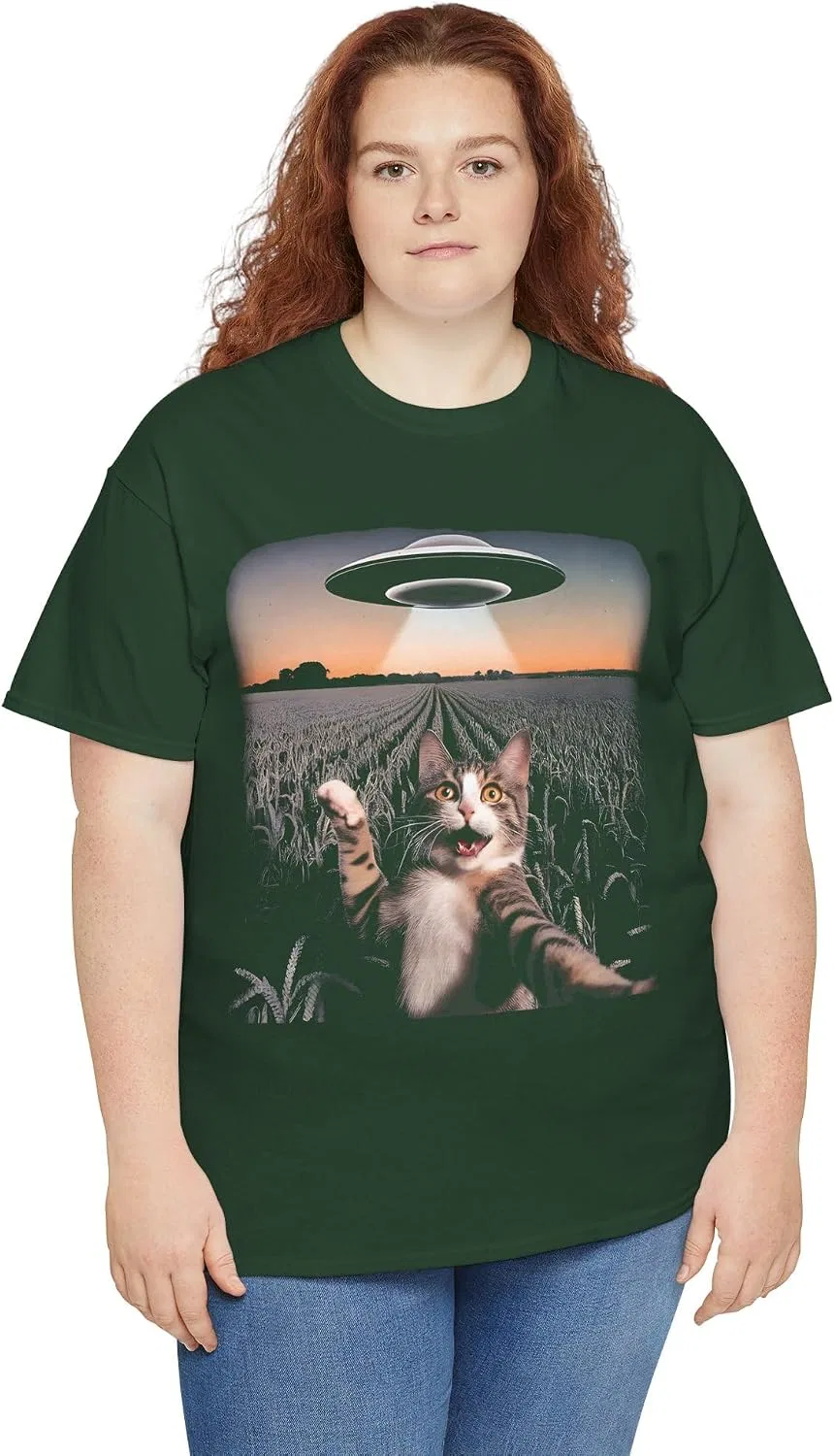 Женская футболка с принтом Cat Selfie with Alien UFO, тёмно-зелёный — фото 3