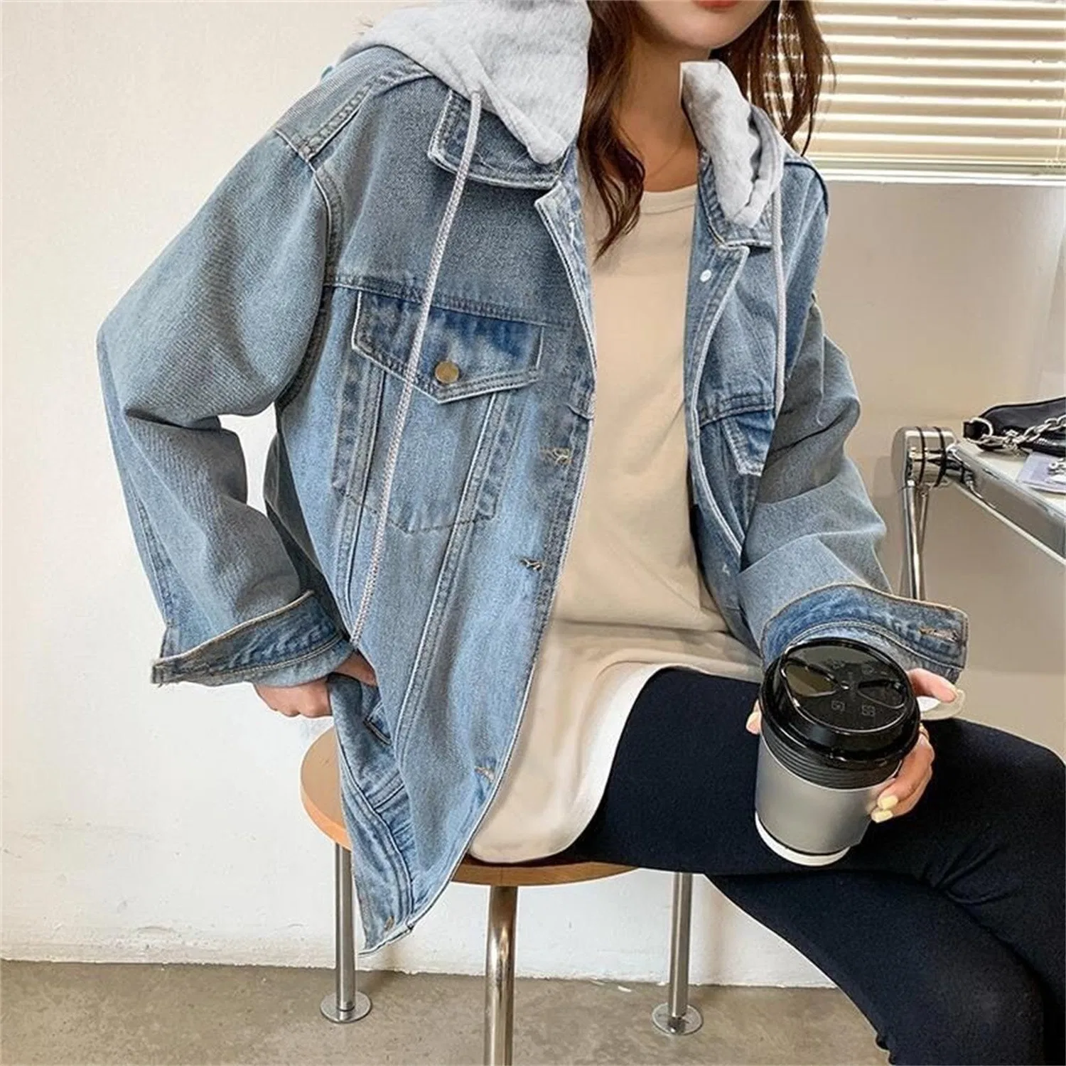 Женская джинсовая куртка oversize с капюшоном, boyfriend, Blu — фото 2