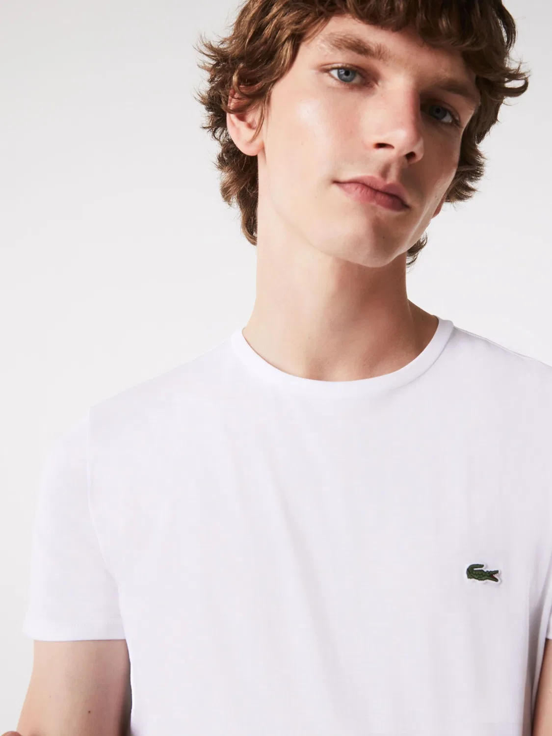 Lacoste Белая хлопковая футболка с круглым вырезом и короткими рукавами — фото 4