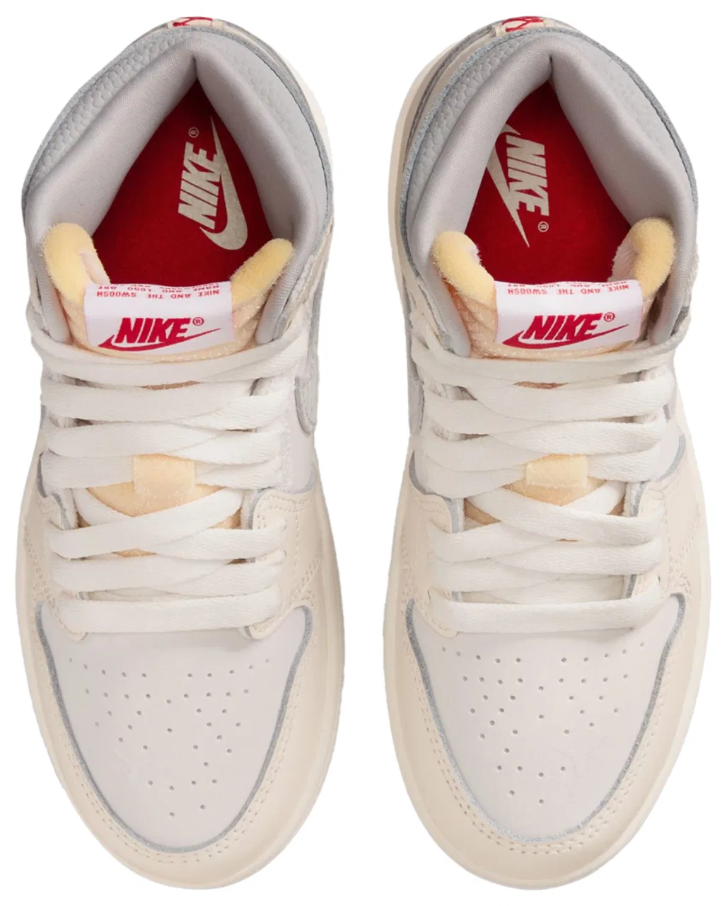 Кроссовки для мальчиков Retro 1 High Jordan, цвет Pale Ivory/University Red/Pale Ivory — фото 4