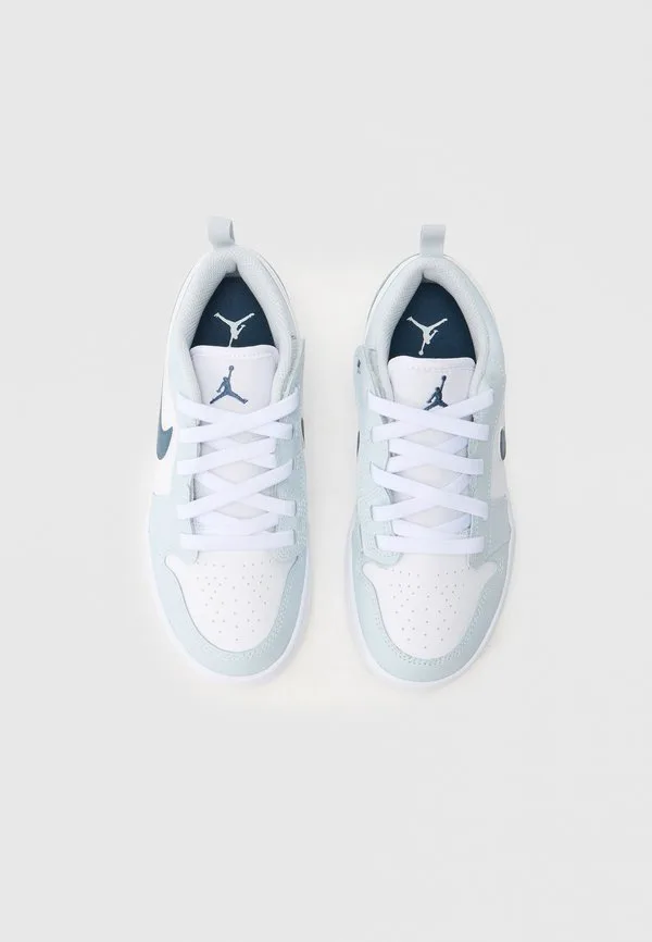 Низкие кроссовки Jordan, White/Squadron Blue/Aura — фото 4
