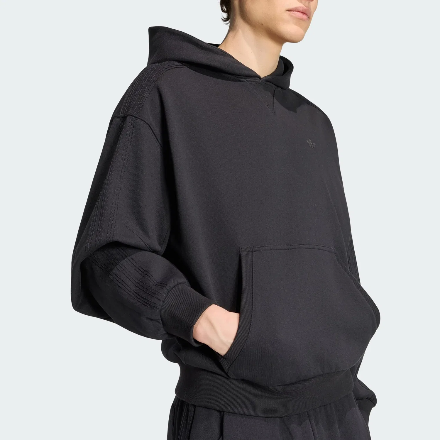 Толстовка Adidas Originals Premium Essentials черного цвета — фото 4
