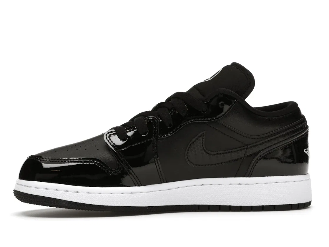 Детские кроссовки Lifestyle с блестящими элементами Jordan 1 Low SE, Black/Black-White — фото 3
