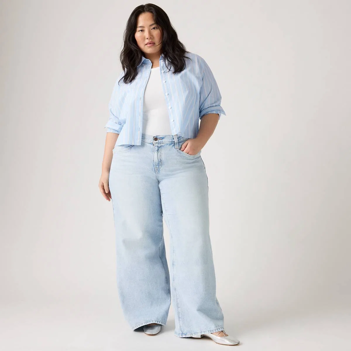 широкие джинсы-клеш 94 для женщин (большого размера) Levi's, Abraided Art Plus - Light Wash