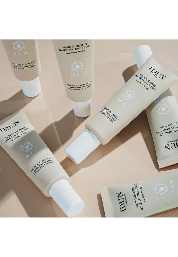 Увлажняющий минеральный тонирующий крем для кожи с SPF 30 - защита от солнца 27 мл Idun Minerals — фото 2