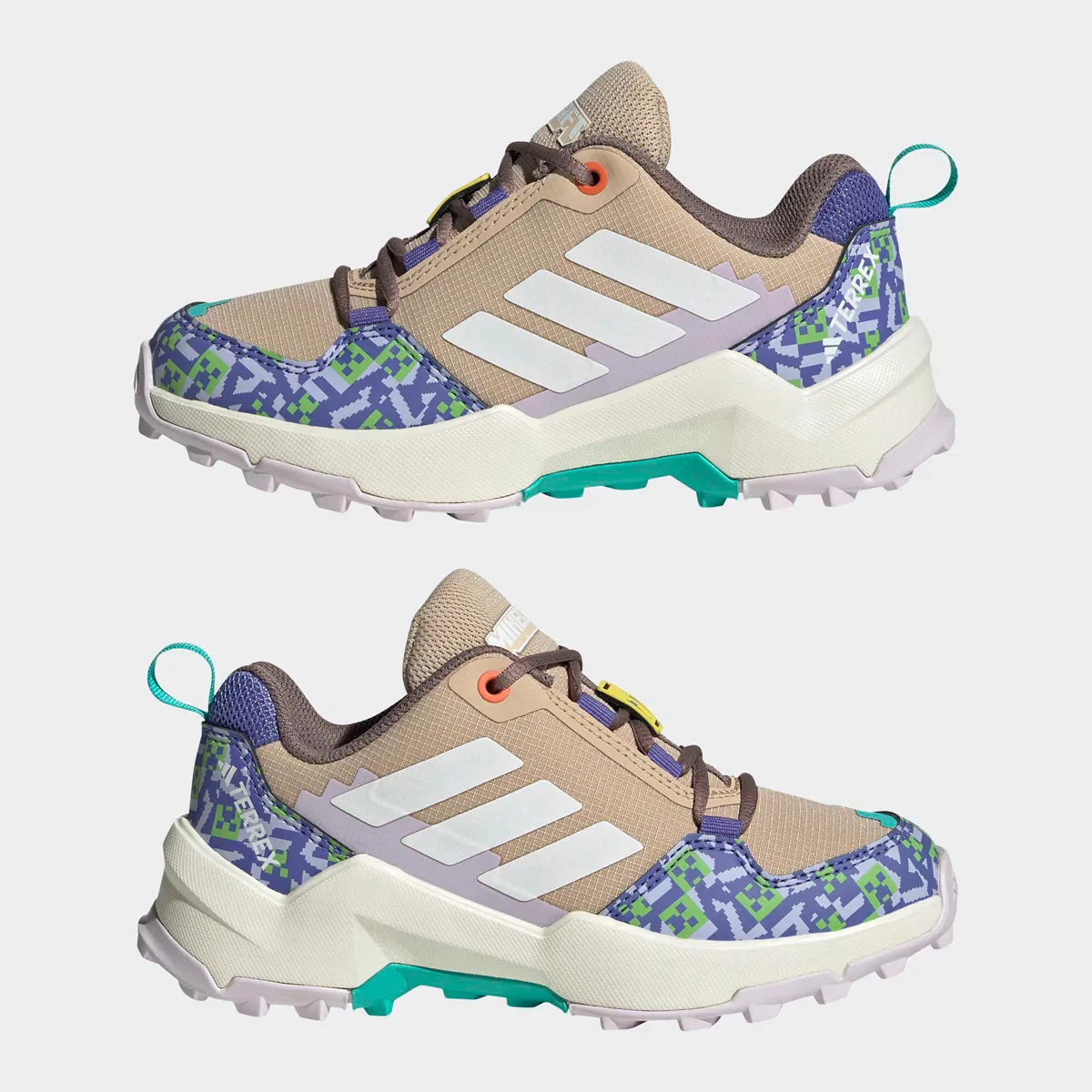 Детские кроссовки для походов Terrex AX4R Minecraft Hiking Shoe Adidas Terrex, Magic Beige Ftwr White Semi Impact Orange — фото 3