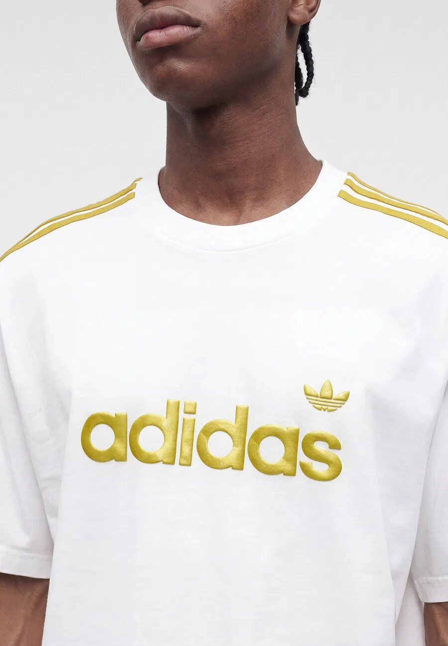 Футболка ADIDAS ORIGINALS 'LNR' белого цвета — фото 3