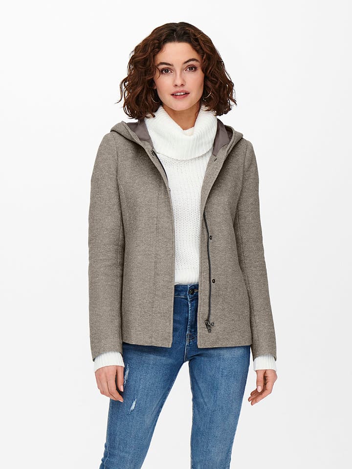 

ONLY Куртка переходного цвета, бежевого оттенка